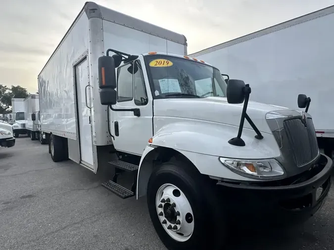 2019 NAVISTAR INTERNATIONAL 4300 SBA