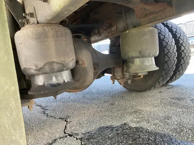 2017 FREIGHTLINER/MERCEDES M2 106