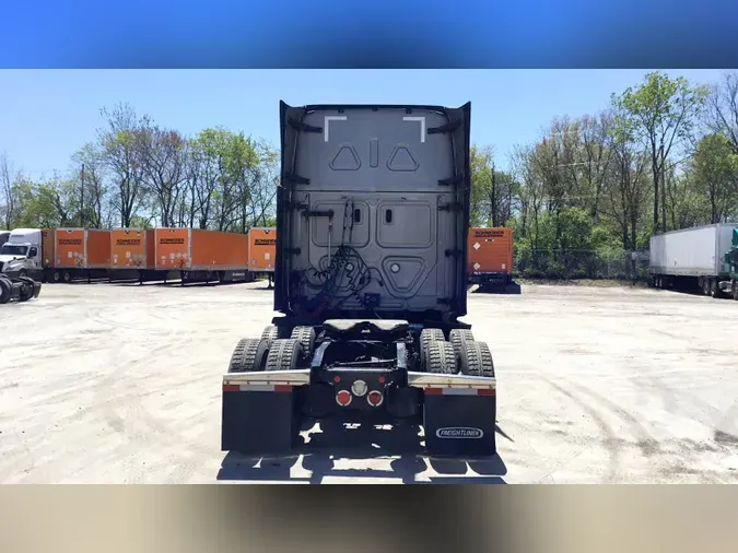 2021 Freightliner Cascadia