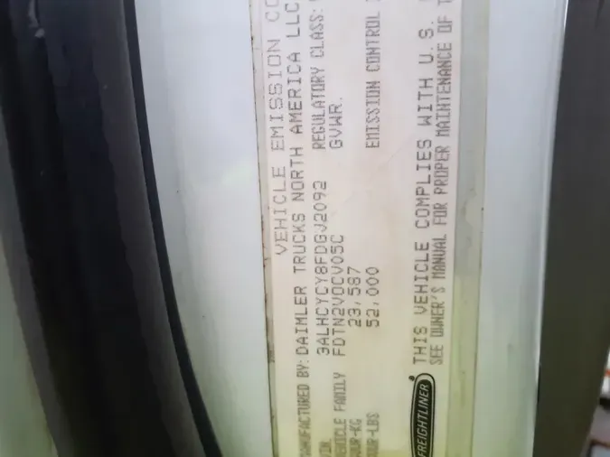 2015 FREIGHTLINER/MERCEDES M2 106