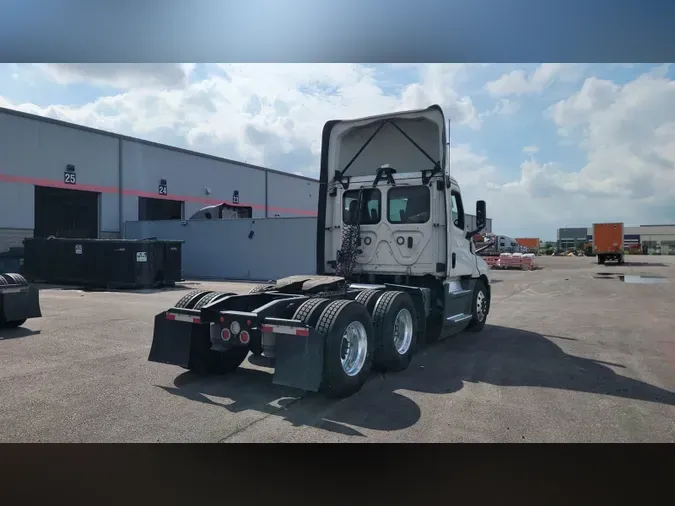 2019 Freightliner Cascadia 12618892999e7cd470cd0fa74145152226b