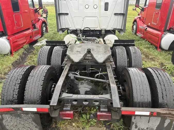 2021 INTERNATIONAL LT