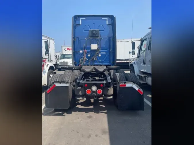 2019 FREIGHTLINER NEW CASCADIA PX12664
