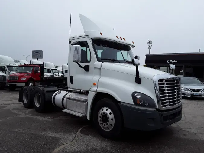 2019 FREIGHTLINER/MERCEDES CASCADIA 125