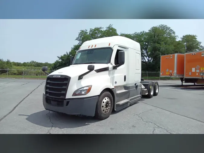 2021 Freightliner Cascadia 126188f9b97e4591624a2d00923eb7356ed