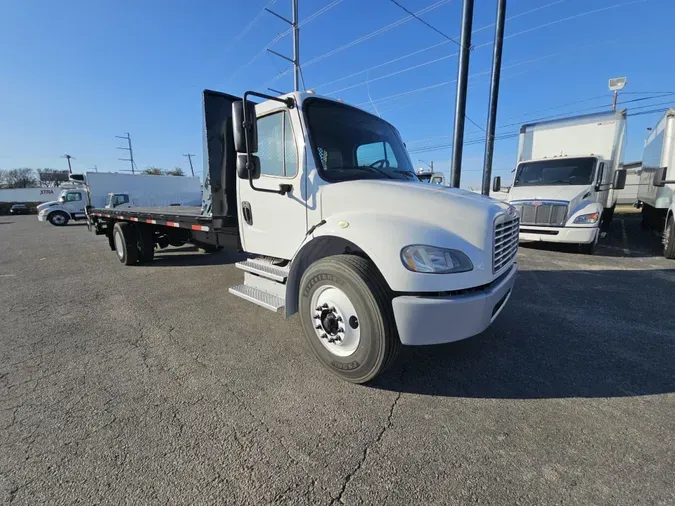 2018 Freightliner Business Class M2 106