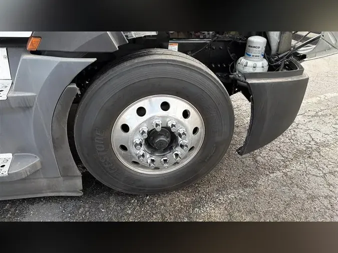 2022 FREIGHTLINER CA126