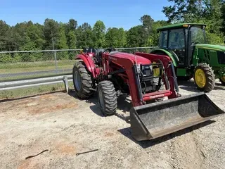 2016 Mahindra 2555NC