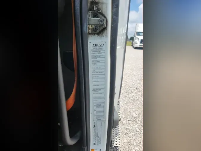 2019 Volvo VNL300