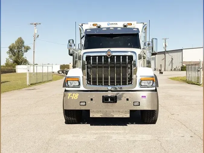 2024 INTERNATIONAL HX