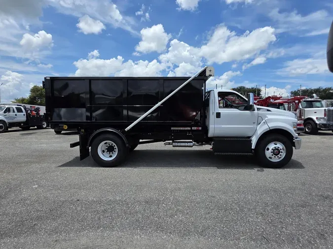 2025 Ford F-650