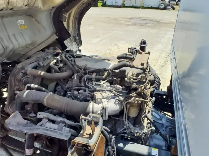 2018 ISUZU NPR HD