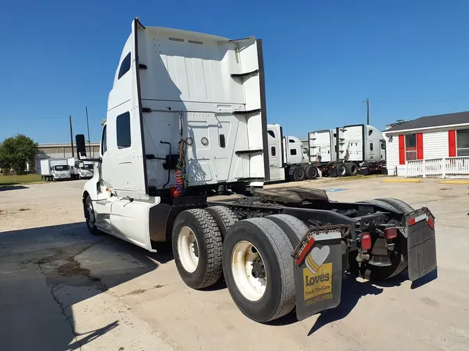 2019 NAVISTAR INTERNATIONAL LT625 SLPR CAB