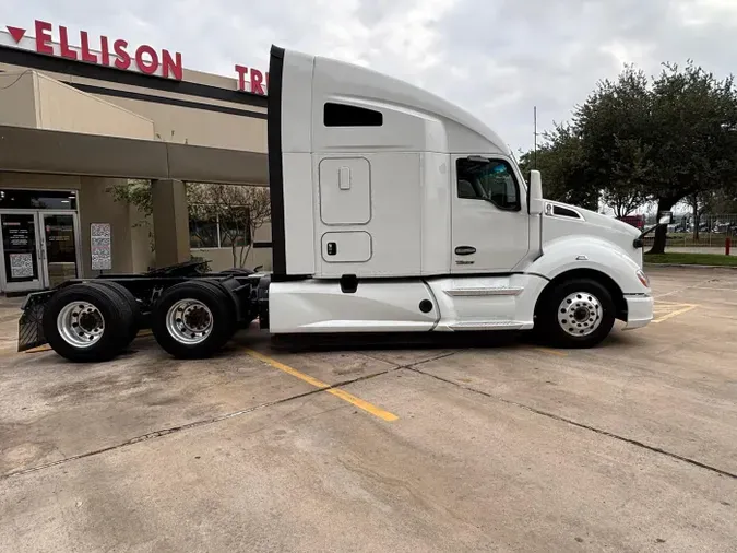 2022 Kenworth T680
