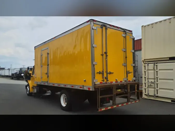 2021 FREIGHTLINER/MERCEDES M2 106