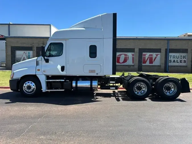 2020 FREIGHTLINER CASCADIA