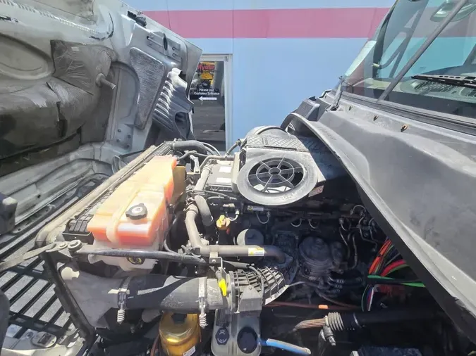 2018 FREIGHTLINER CASCADIA 125