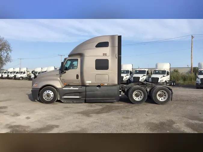 2022 International LT18a1d10449ec4c6a2aa06c1a274b86e6
