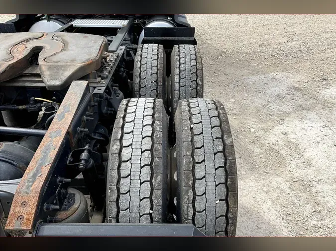 2022 INT LT625 6x4
