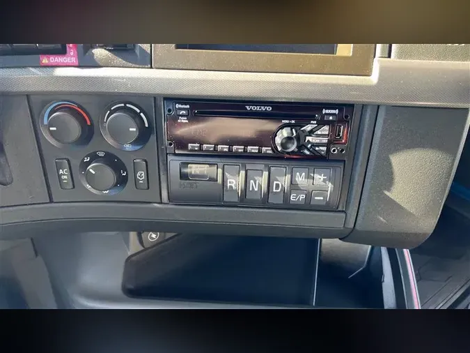 2019 VOLVO VNL86018a2ec405309eea63a42cd496f002cb4