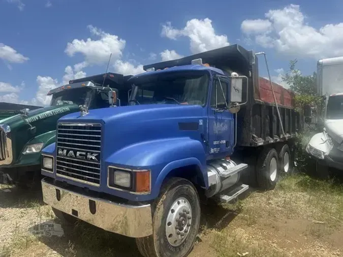 2001 MACK CH61318a6dd8b6626658a7875e068e9925505