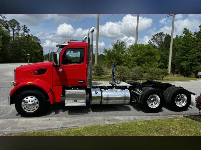 2025 Peterbilt 567