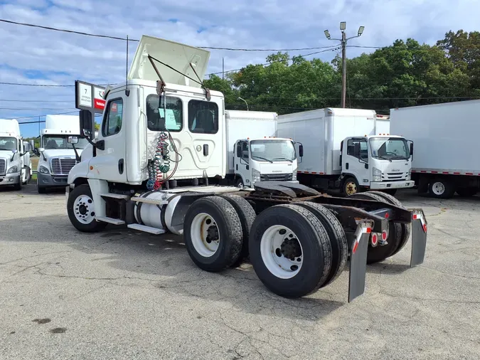 2017 FREIGHTLINER/MERCEDES CASCADIA 125