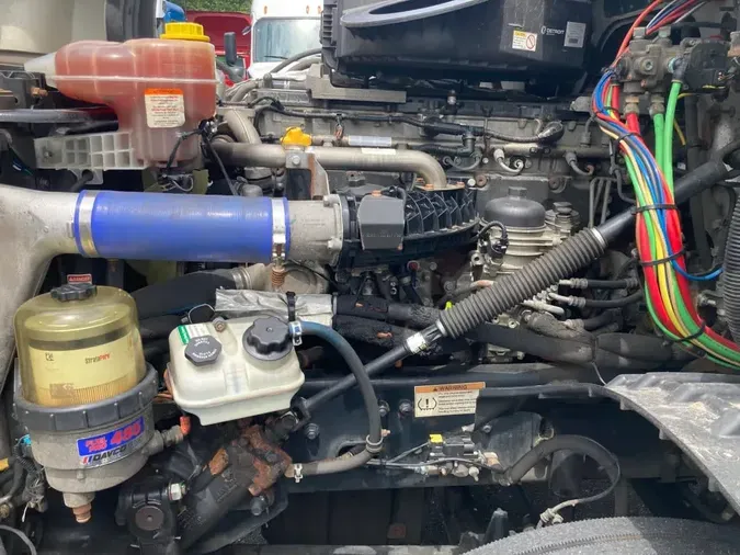 2019 FREIGHTLINER NEW CASCADIA 126