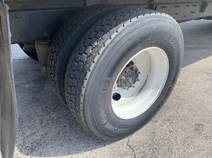 2020 Freightliner Business Class M2 106