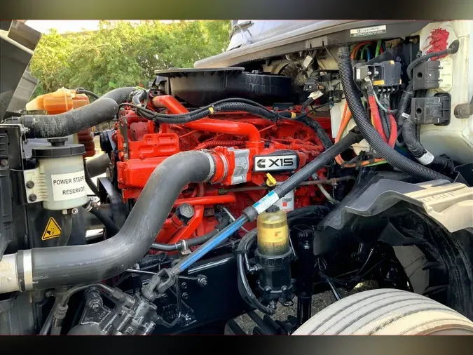 2021 INT LT625 6x418ad5b1e7553d42206607f2375162fbb