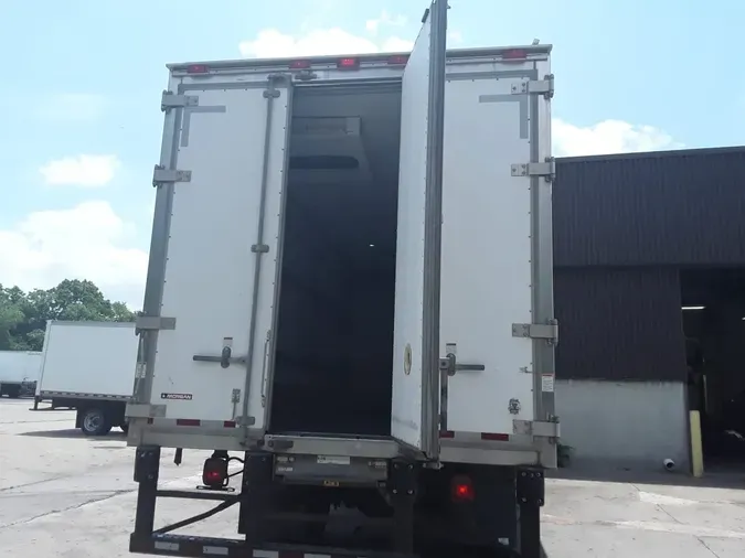 2019 NAVISTAR INTERNATIONAL 4300