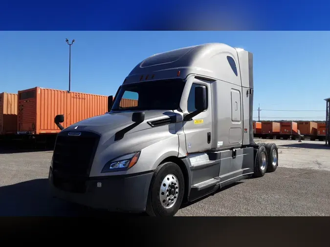 2022 Freightliner Cascadia 126