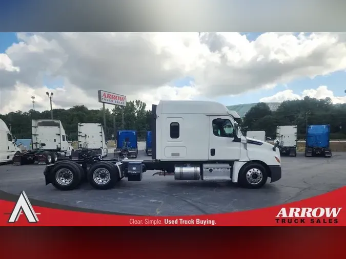 2019 FREIGHTLINER CA126
