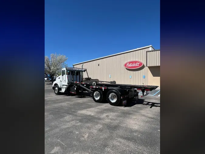 2015 Kenworth T44018ba88fde92841d182e8a2bc9025b45f