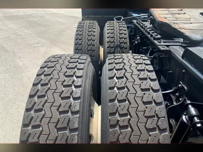 2023 INT LT625 6x4