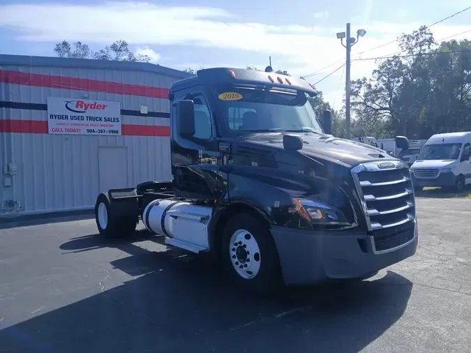 2019 FREIGHTLINER/MERCEDES NEW CASCADIA 126