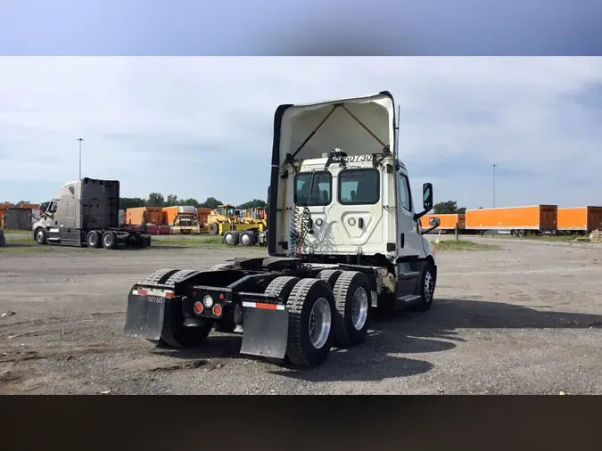 2020 Freightliner Cascadia 12618bf9c30ac14ce490ffbbea9f5ee97de