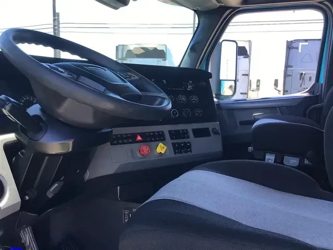 2021 FREIGHTLINER CASCADIA
