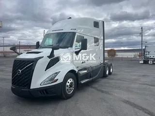 2026 VOLVO VNL64T860