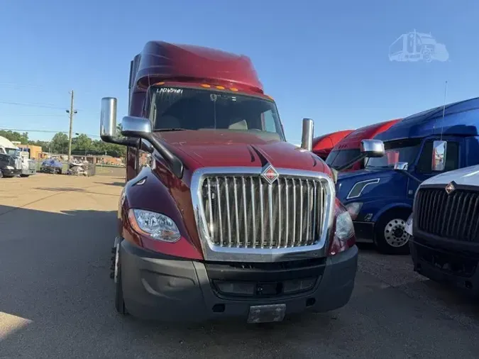 2020 INTERNATIONAL LT