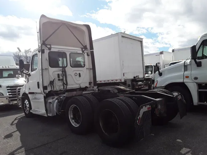 2020 FREIGHTLINER/MERCEDES NEW CASCADIA 116