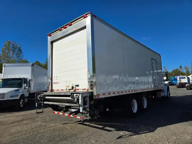 2019 FREIGHTLINER/MERCEDES M2 106