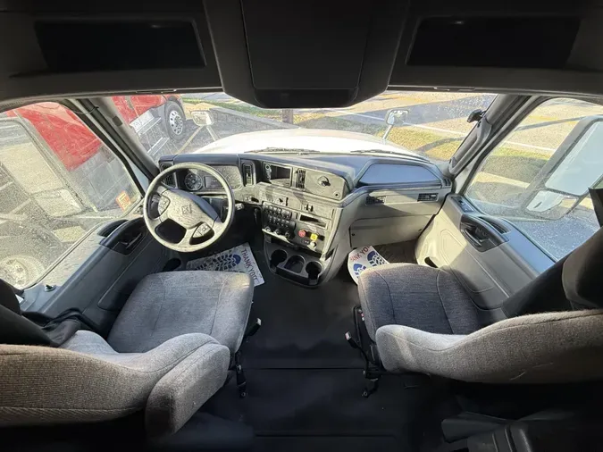 2022 International LT62518c89a4ef88642a8174ac9a1588d9227