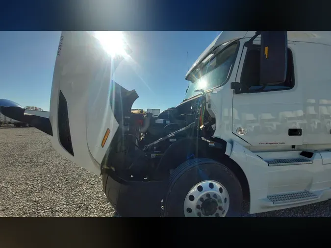 2020 Volvo VNL 760