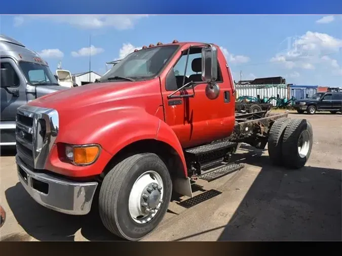 2005 FORD F65018cb1a4f003b86c7e4109dc530155a05