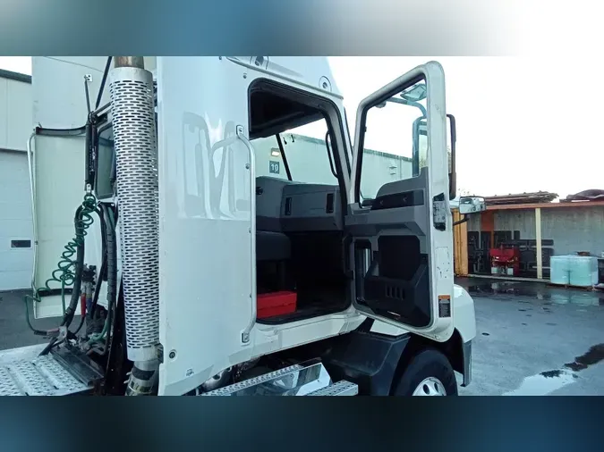 2020 Mack Anthem18d2196d50edd0a73ac8b0cf769d3d62