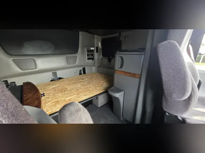 2022 International LT625