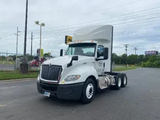 2018 International LT625