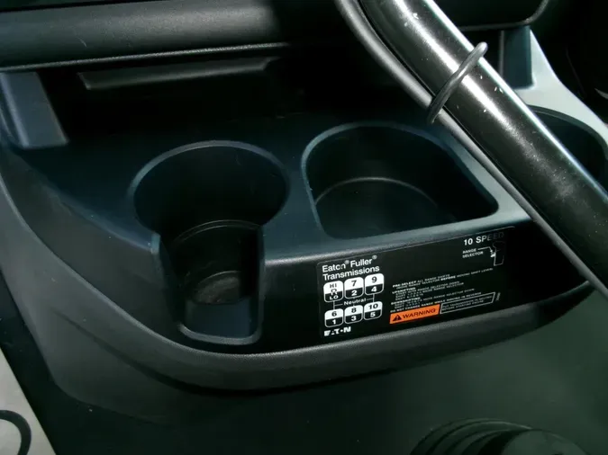 2022 International LT625