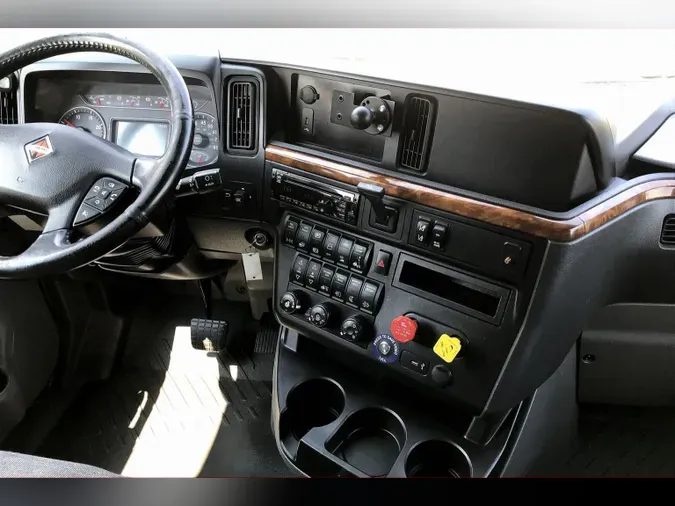 2021 INT LT625 6x4